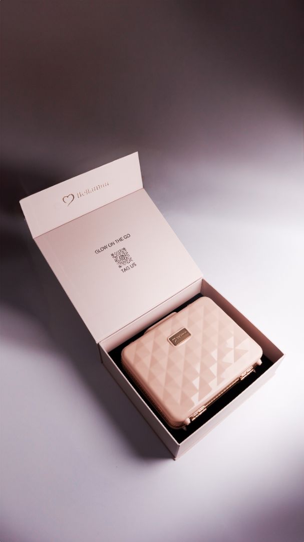 Glow On The Go Vanity Case